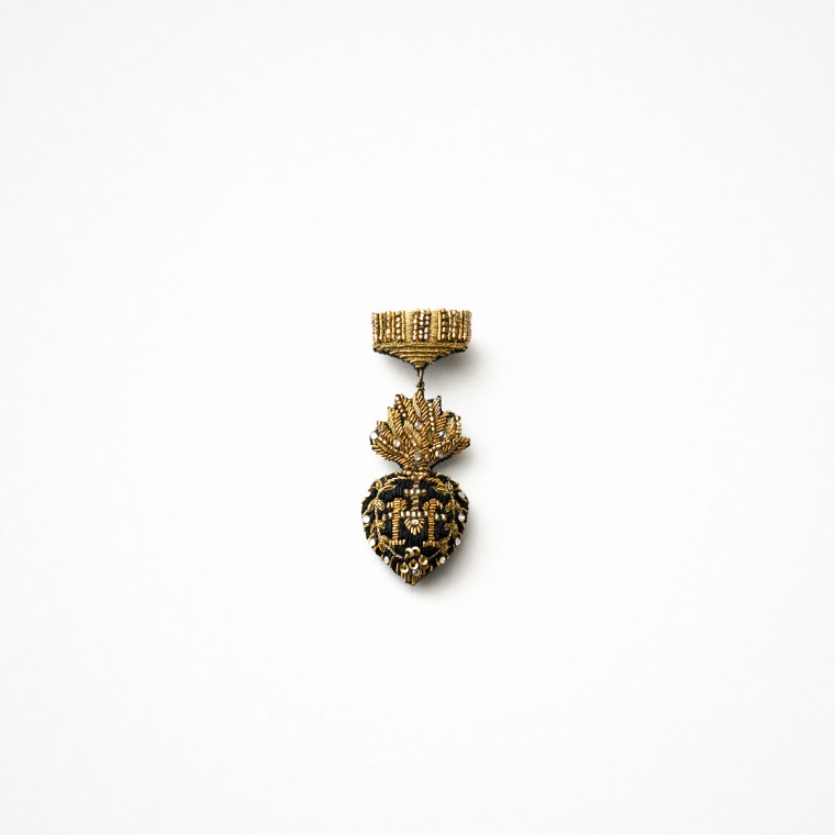 봉커 브로치 (모나 하트) Embellished Brooch Pin Mona Heart